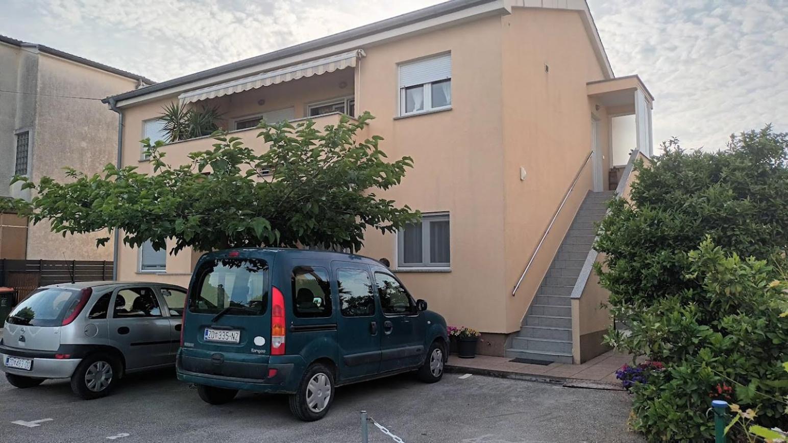Apartment Marelja - Private Parking And Balcony Zadar Bagian luar foto